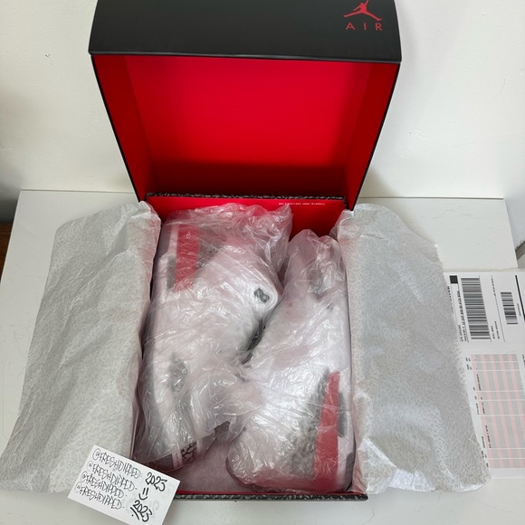 NWT 2018 JORDAN 3 RETRO HALL OF FAME “KATRINA” MENS SZ 10 DEADSTOCK OG ALL - Picture 13 of 16